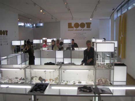 loot2010_1